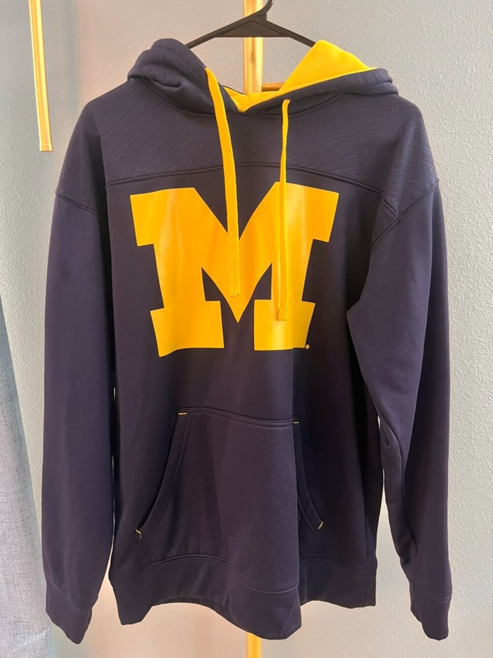 Champion Michigan Wolverines Hoodie Medium Navy Maize Block M Pullover Sweat